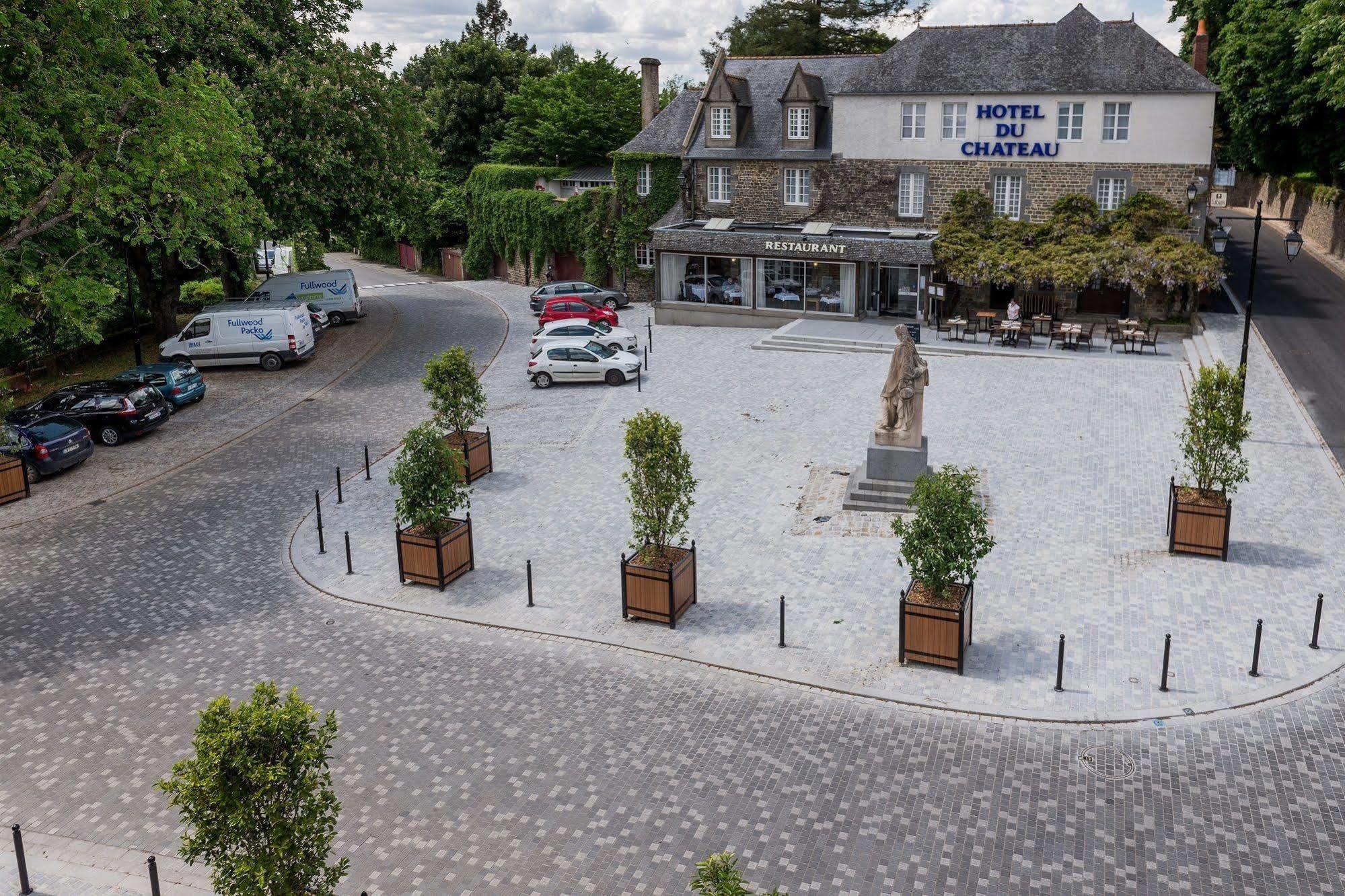Hotel Du Chateau Combourg Exterior foto